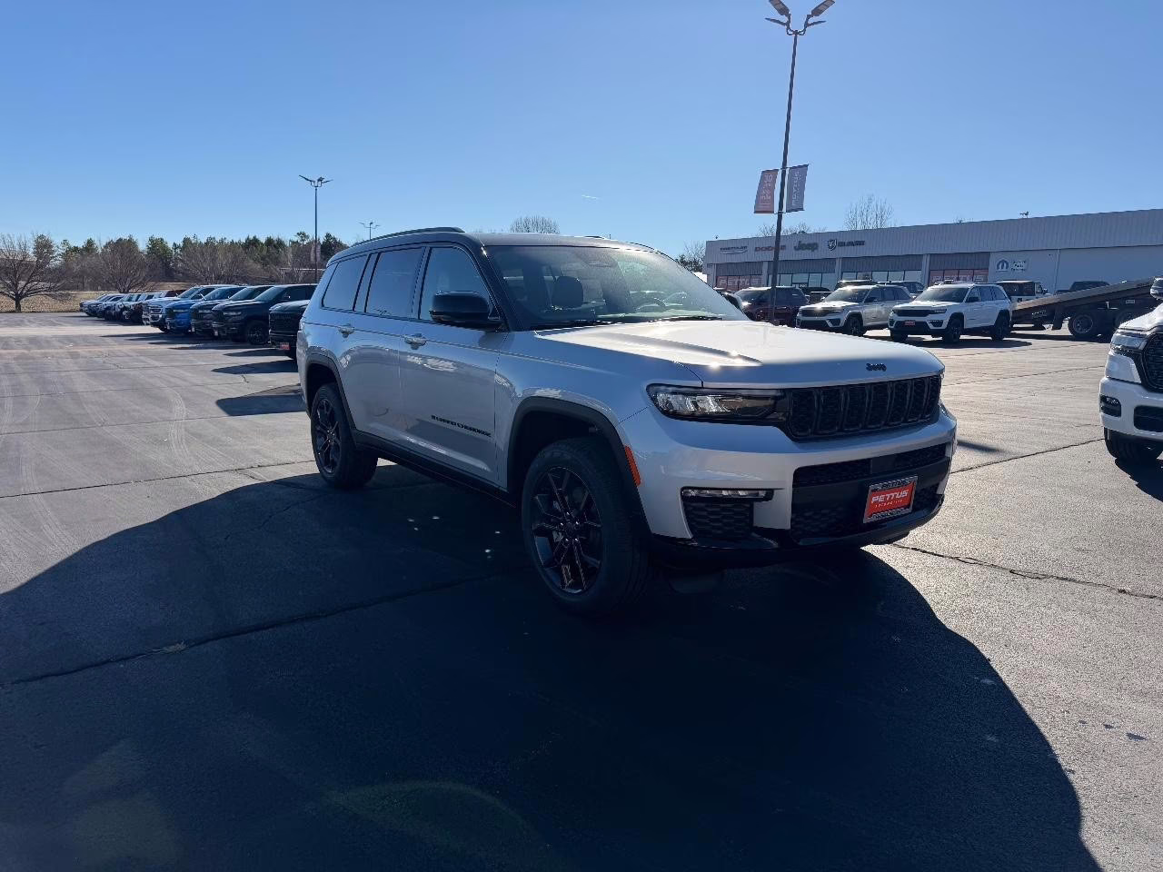 2025 Silver Zynith Jeep Grand Cherokee L Limited 4X4 SUV