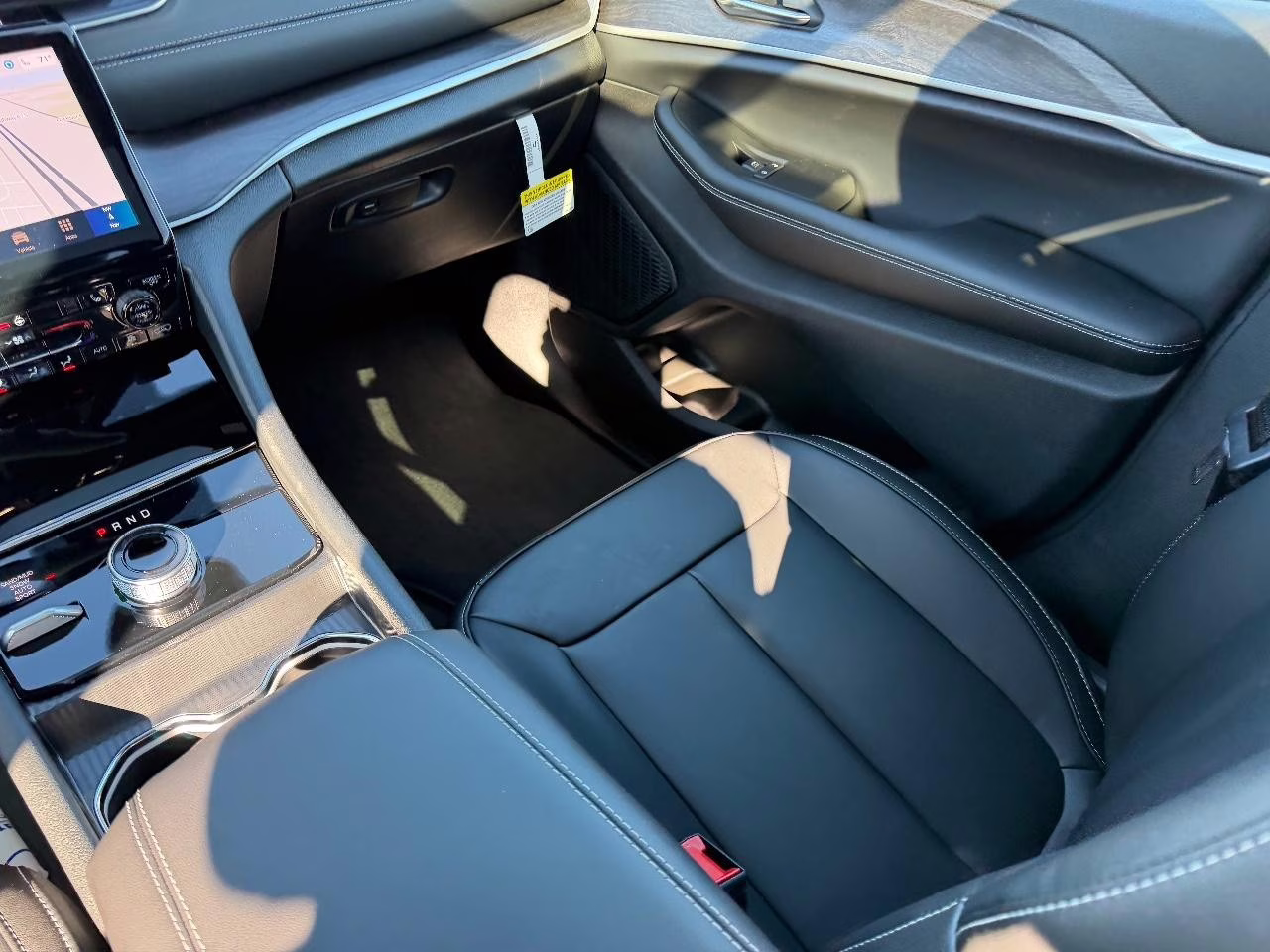 2025 Silver Zynith Jeep Grand Cherokee L Limited 4X4 SUV