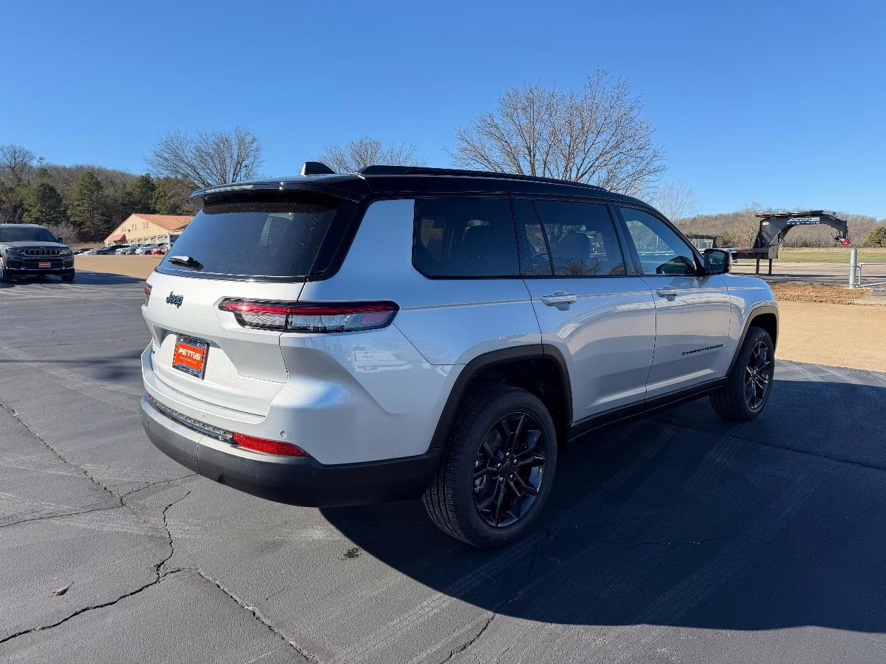 2025 Silver Zynith Jeep Grand Cherokee L Limited 4X4 SUV