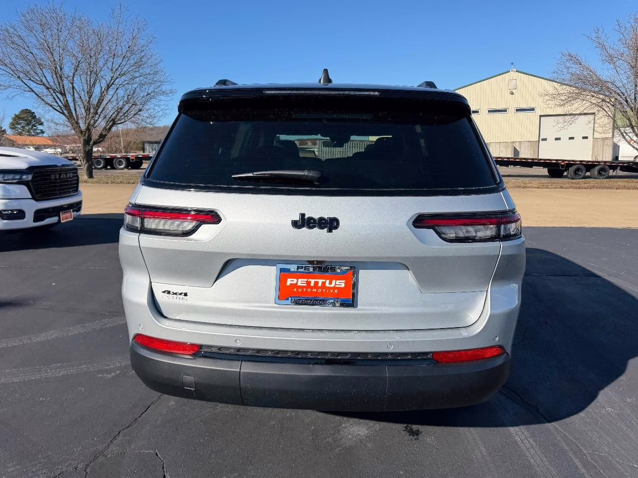 2025 Silver Zynith Jeep Grand Cherokee L Limited 4X4 SUV