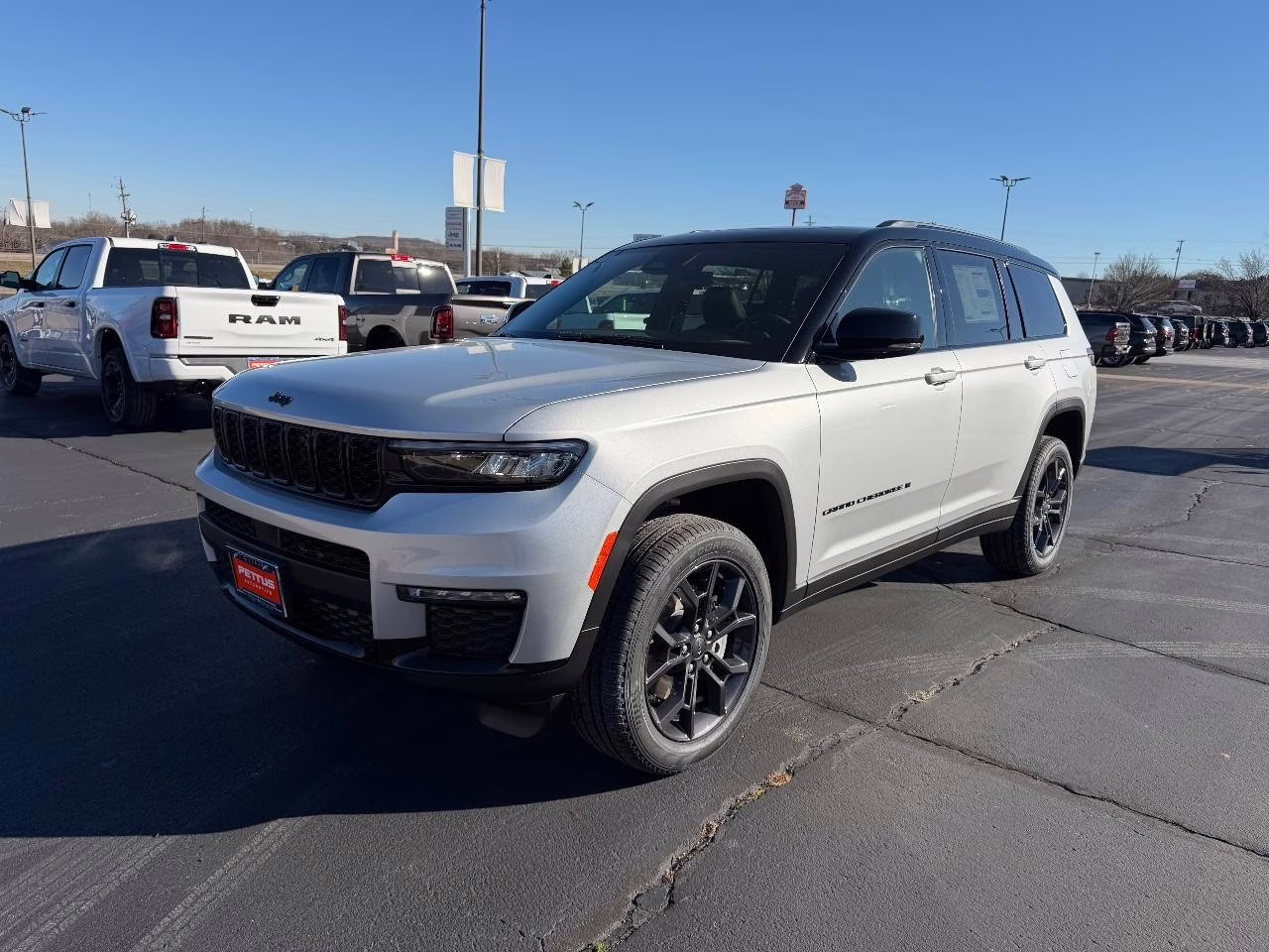 2025 Silver Zynith Jeep Grand Cherokee L Limited 4X4 SUV