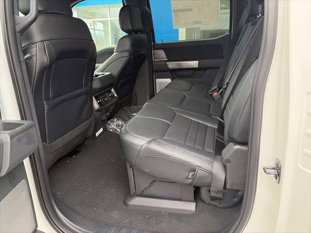 2026 Star White Metallic Tri-Coat Ford Super Duty F-250 SRW Platinum 4X4 Truck