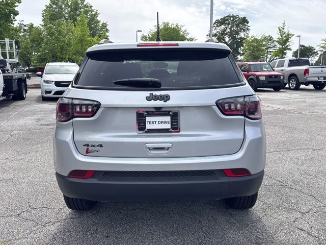 2026 Silver Zynith Metallic Clearcoat Jeep Compass Latitude Altitude 4X4 SUV