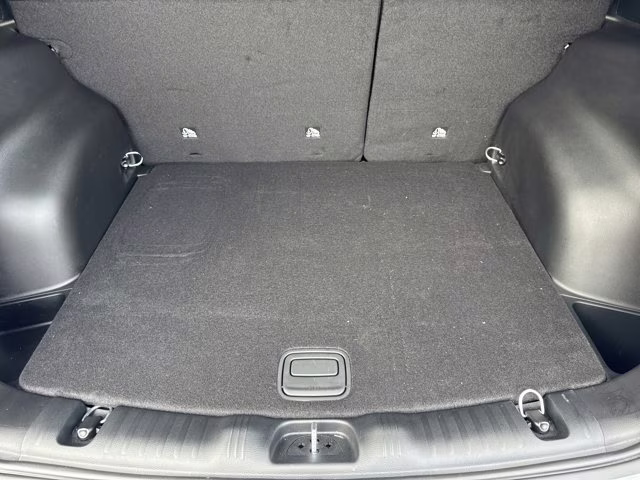 2026 Silver Zynith Metallic Clearcoat Jeep Compass Latitude Altitude 4X4 SUV