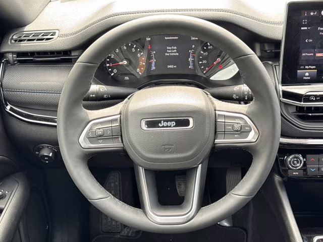 2026 Silver Zynith Metallic Clearcoat Jeep Compass Latitude Altitude 4X4 SUV