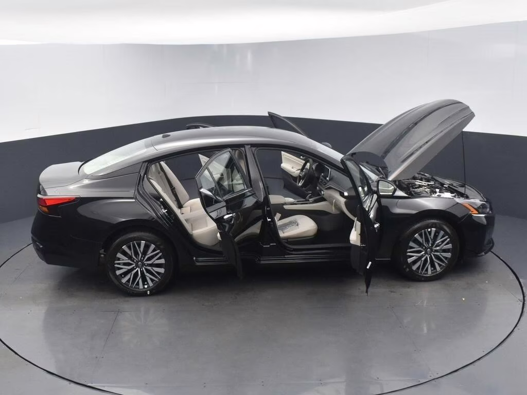 2025 Super Black Clearcoat Nissan Altima 2.5 SV FWD Sedan