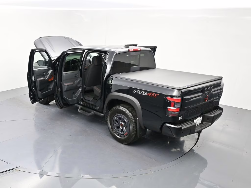 2026 Super Black Nissan Frontier PRO-4X 4X4 Truck