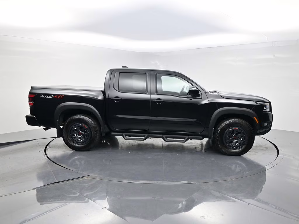 2026 Super Black Nissan Frontier PRO-4X 4X4 Truck