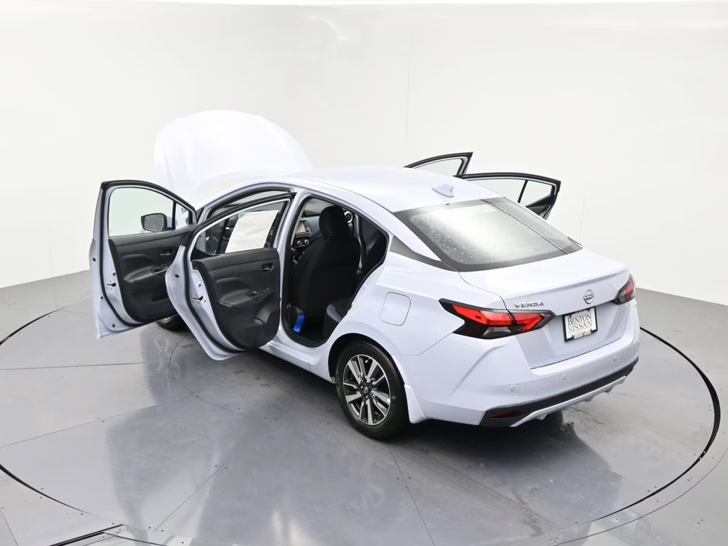 2025 Gray Sky Pearl Nissan Versa 1.6 SV FWD Sedan