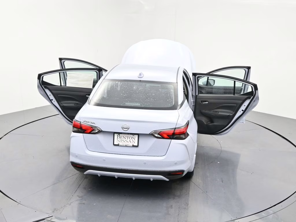 2025 Gray Sky Pearl Nissan Versa 1.6 SV FWD Sedan