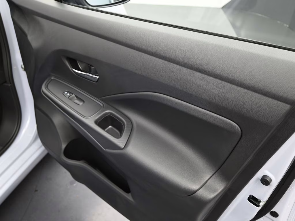 2025 Gray Sky Pearl Nissan Versa 1.6 SV FWD Sedan