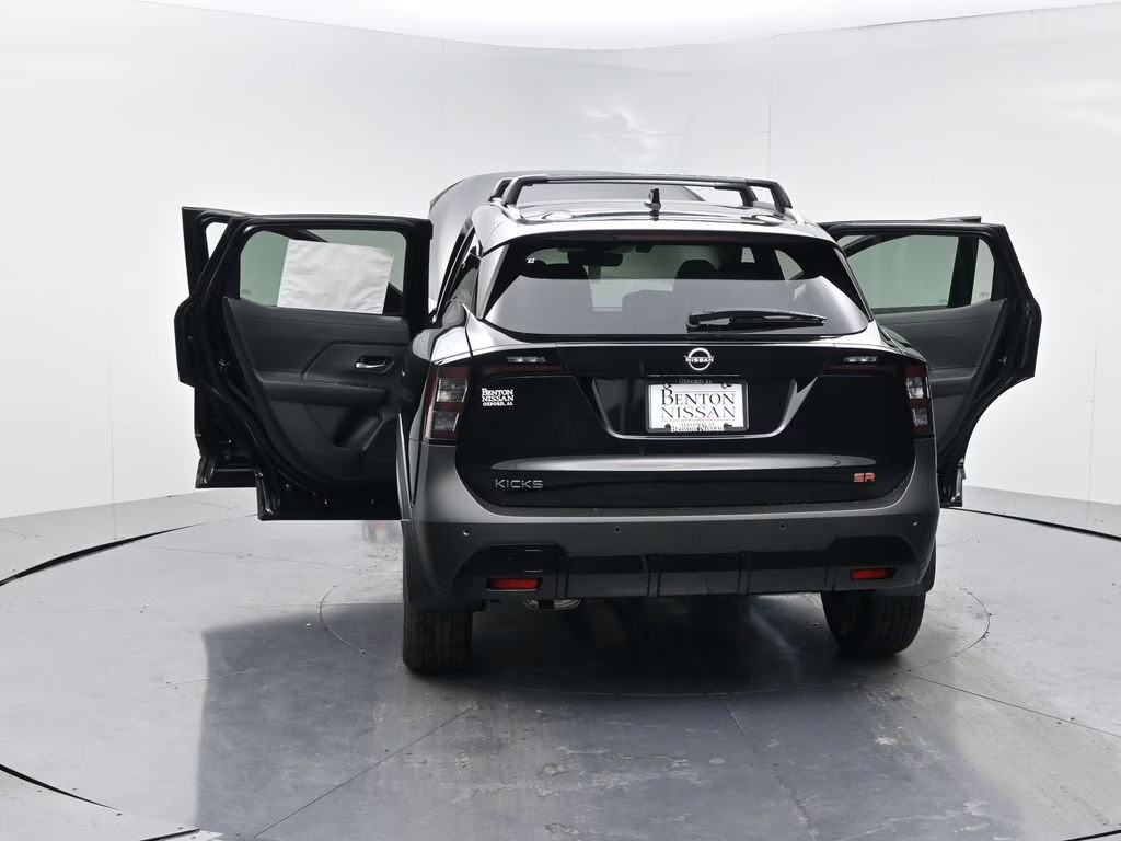 2026 Super Black Nissan Kicks SR FWD SUV