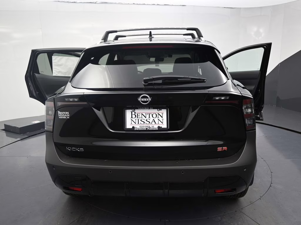 2026 Super Black Nissan Kicks SR FWD SUV
