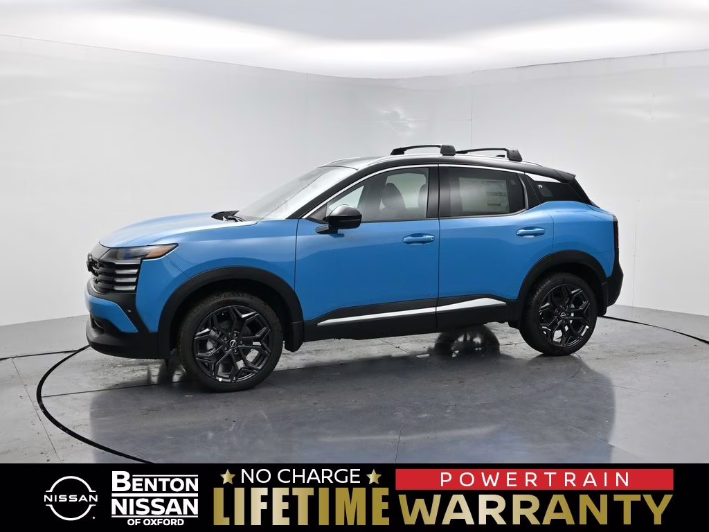 2026 Arctic Ice Blue/Black Nissan Kicks SR FWD SUV