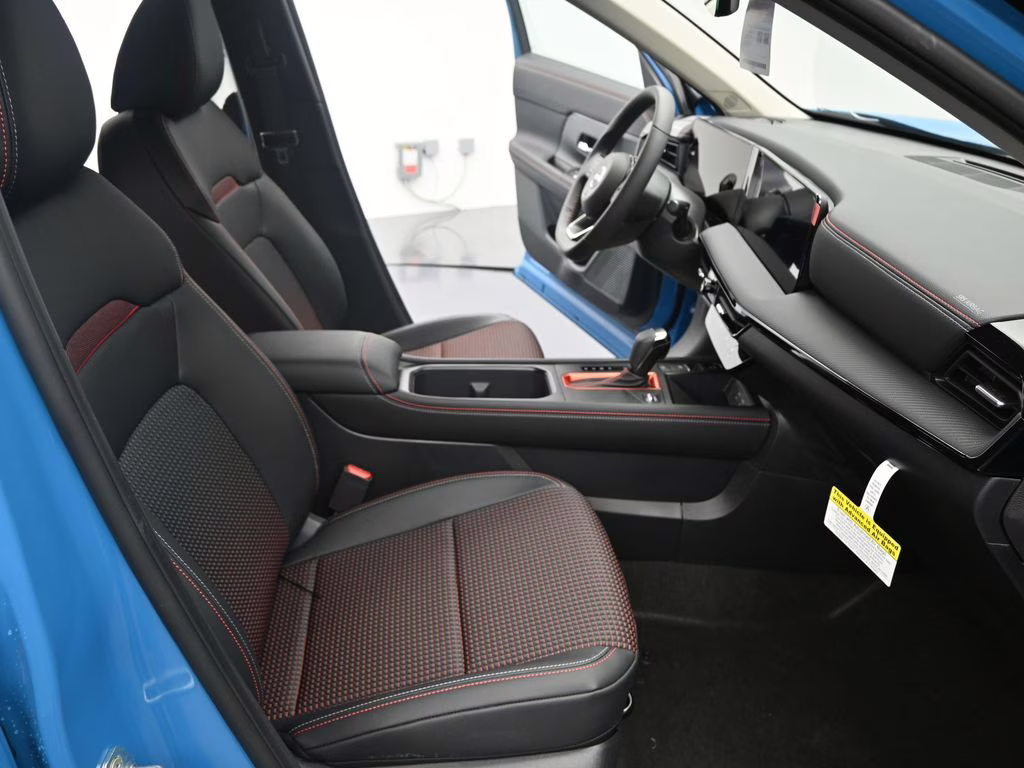 2026 Arctic Ice Blue/Black Nissan Kicks SR FWD SUV