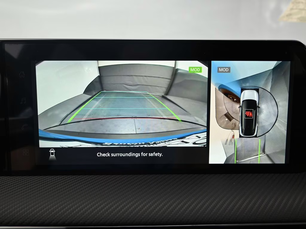 2026 Arctic Ice Blue/Black Nissan Kicks SR FWD SUV