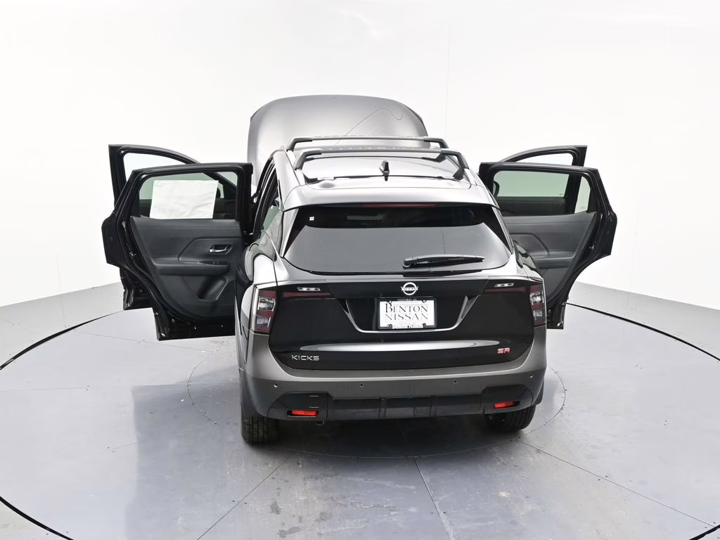 2026 Super Black Nissan Kicks SR FWD SUV