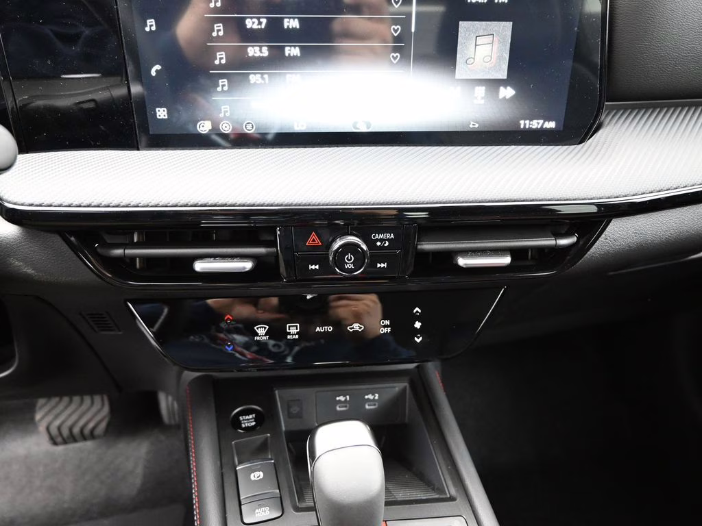 2026 Scarlet Ember/Super Black Nissan Kicks SR FWD SUV