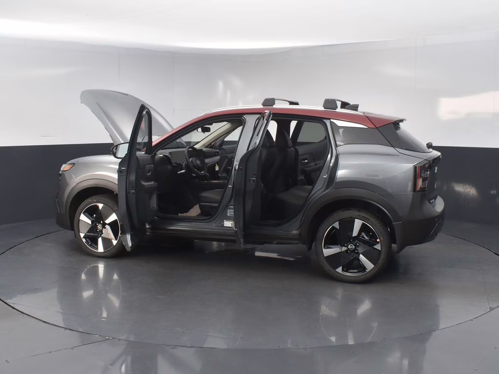 2026 Gun Metallic/Scarlet Ember Tintcoat Nissan Kicks SR FWD SUV