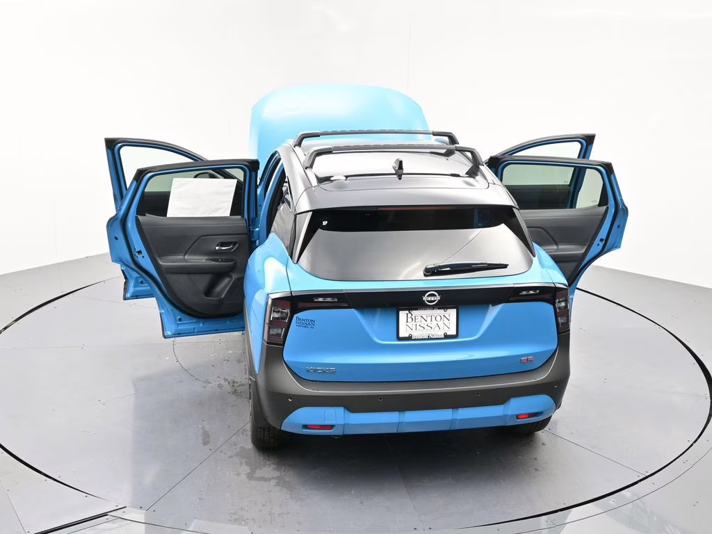 2026 Arctic Ice Blue/Black Nissan Kicks SR FWD SUV