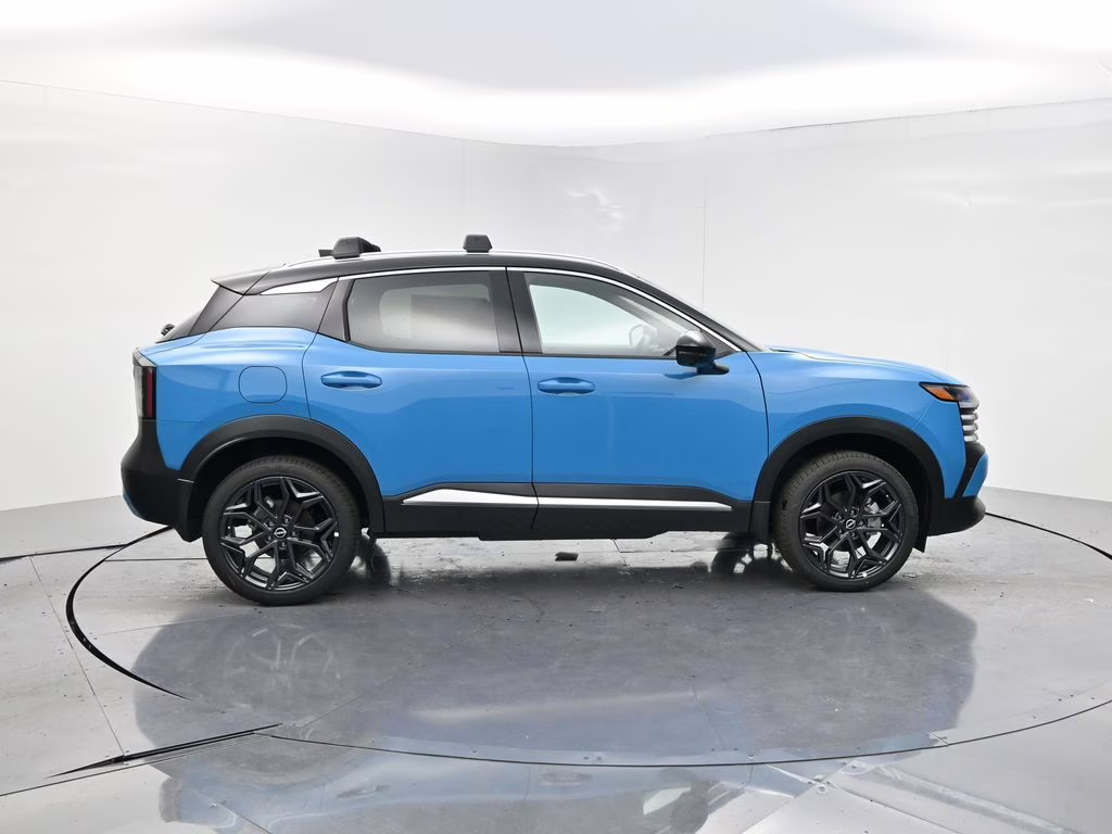 2026 Arctic Ice Blue/Black Nissan Kicks SR FWD SUV