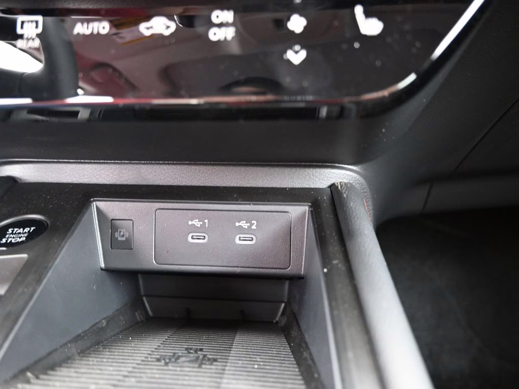 2026 Gun Metallic Nissan Kicks SR FWD SUV