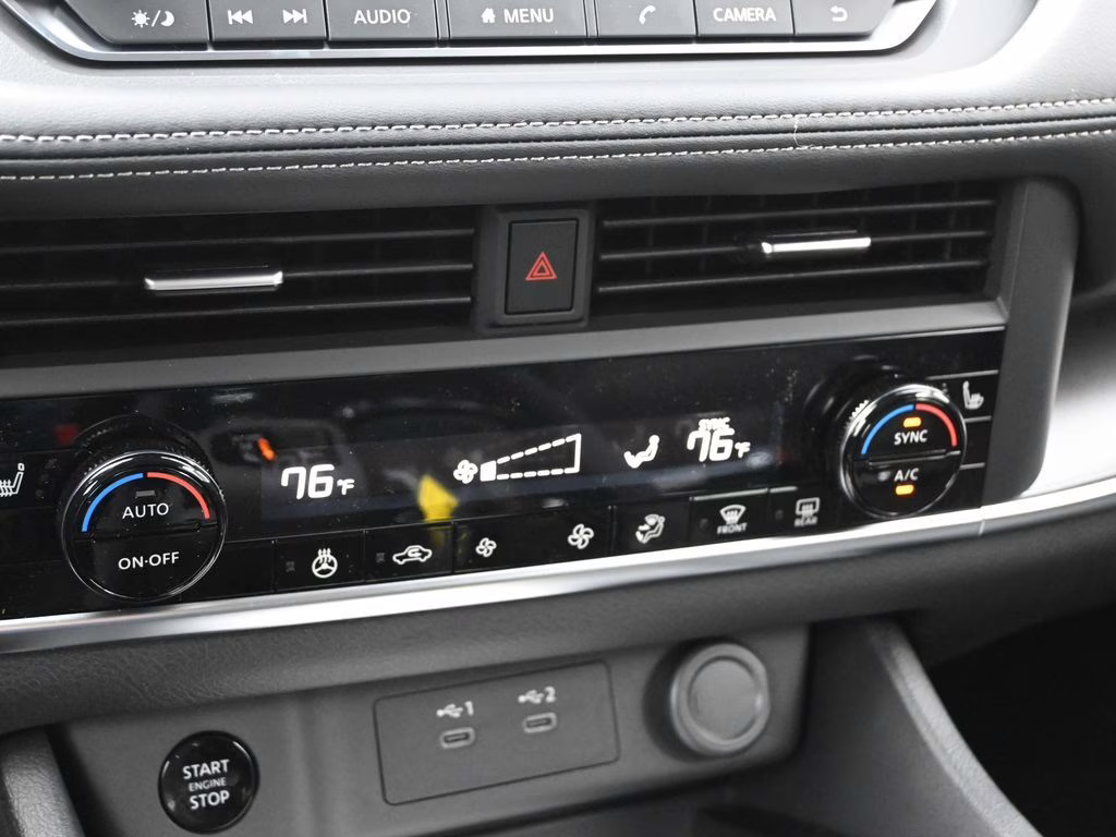 2026 Everest White Pearl Tricoat Nissan Rogue SV FWD SUV