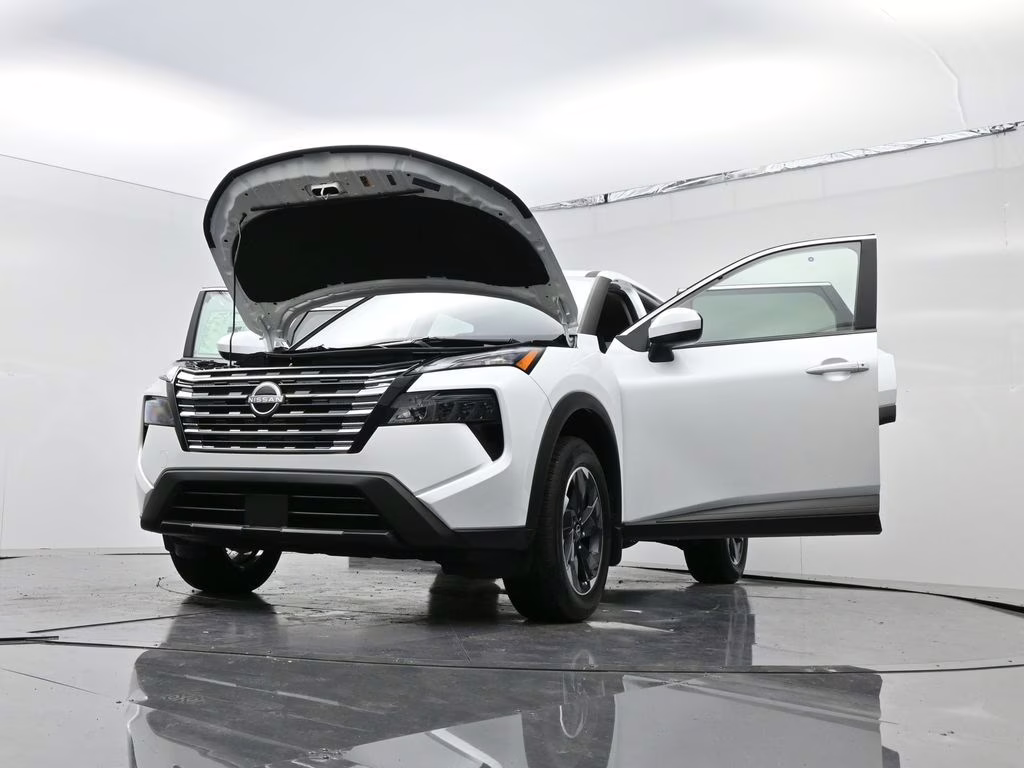 2026 Everest White Pearl Tricoat Nissan Rogue SV FWD SUV