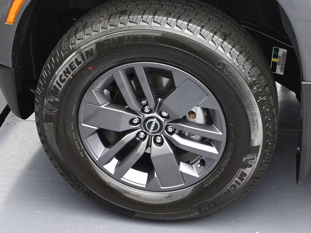 2026 Gun Metallic Nissan Frontier SV 4X4 Truck