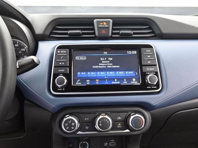 2025 Aspen White Tricoat Nissan Versa 1.6 SV FWD Sedan