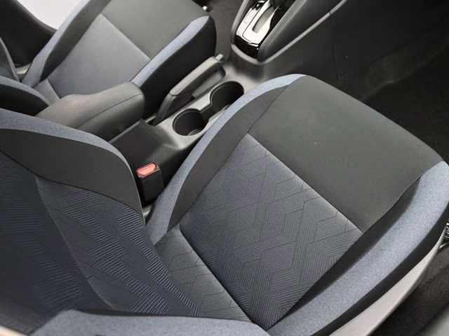 2025 Gray Sky Pearl Nissan Versa 1.6 SV FWD Sedan