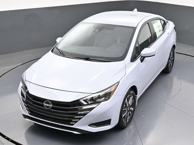2025 Gray Sky Pearl Nissan Versa 1.6 SV FWD Sedan
