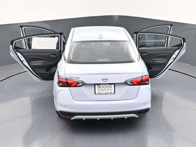 2025 Gray Sky Pearl Nissan Versa 1.6 SV FWD Sedan