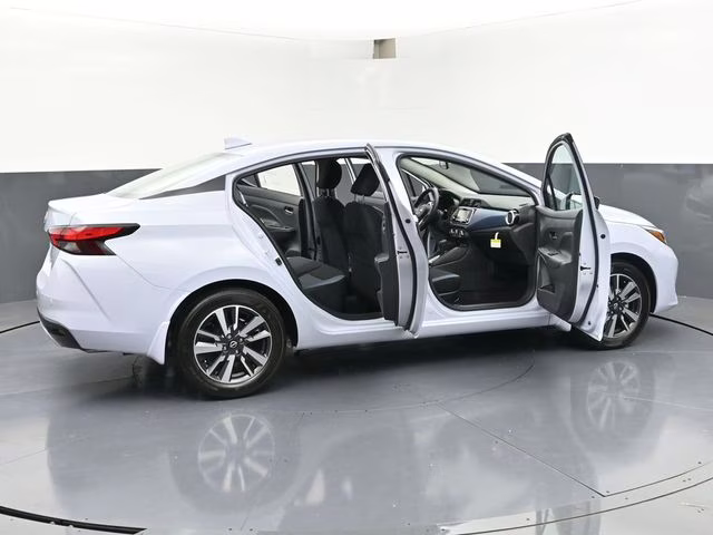 2025 Gray Sky Pearl Nissan Versa 1.6 SV FWD Sedan