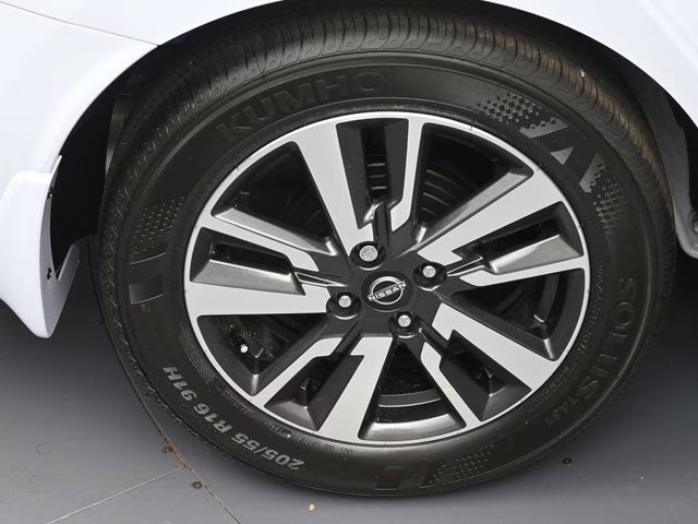 2025 Gray Sky Pearl Nissan Versa 1.6 SV FWD Sedan