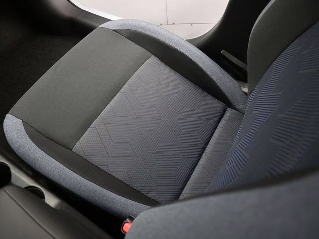 2025 Gray Sky Pearl Nissan Versa 1.6 SV FWD Sedan