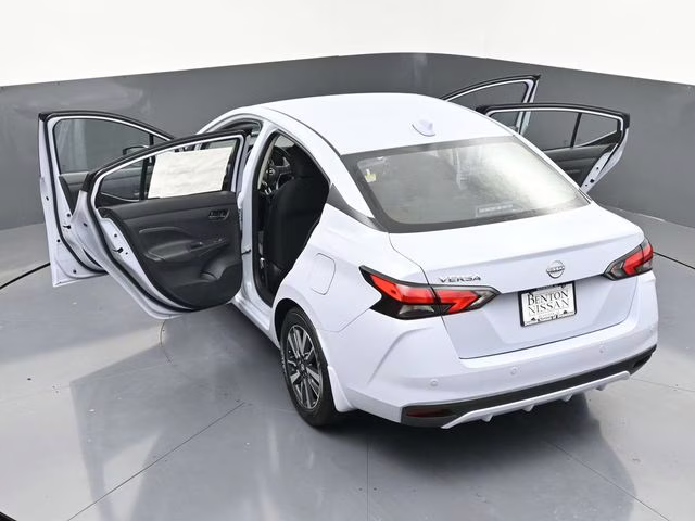 2025 Gray Sky Pearl Nissan Versa 1.6 SV FWD Sedan
