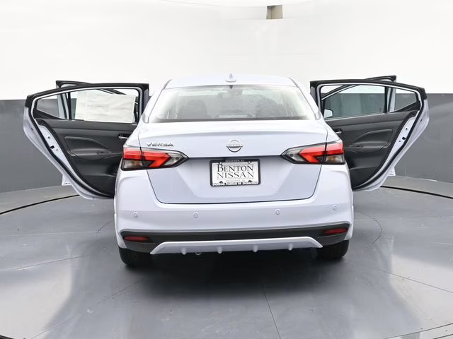 2025 Gray Sky Pearl Nissan Versa 1.6 SV FWD Sedan