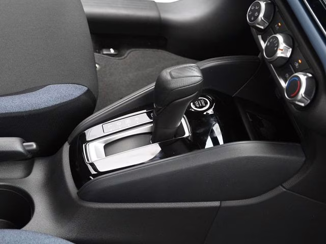 2025 Aspen White Tricoat Nissan Versa 1.6 SV FWD Sedan