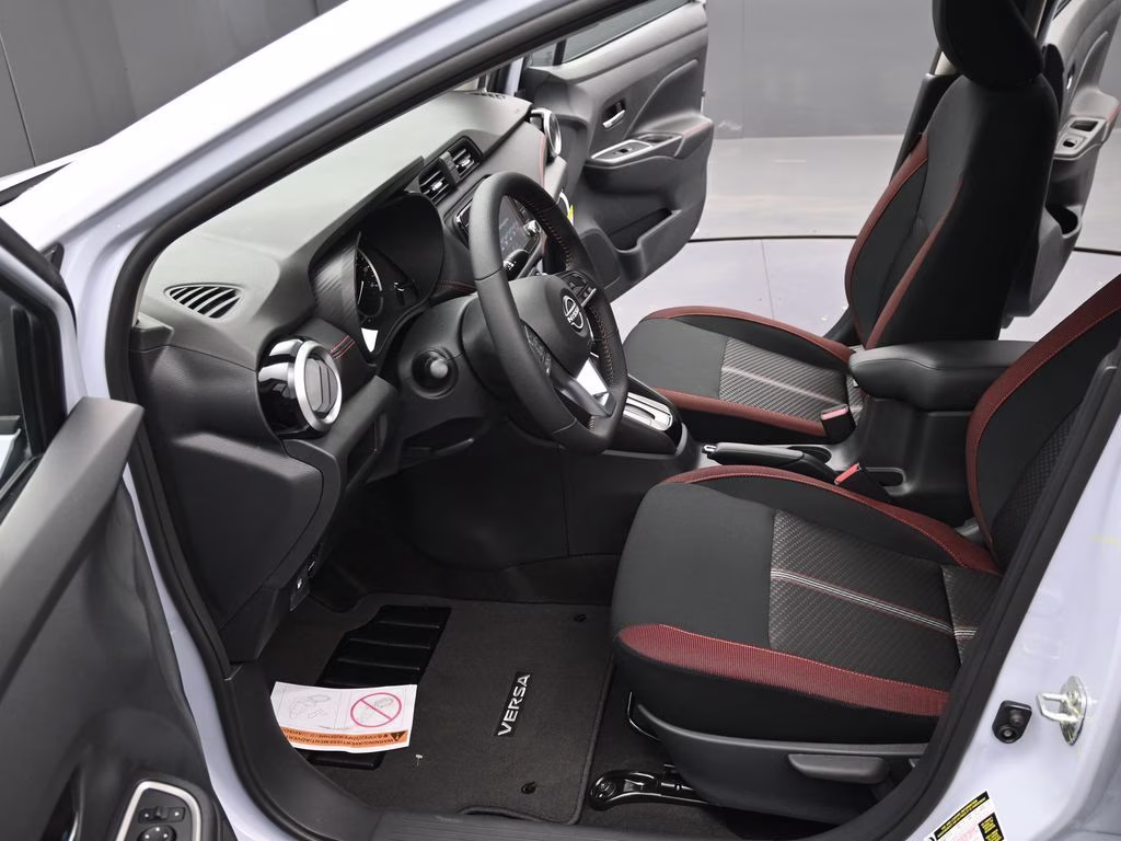 2025 Gray Sky Pearl Nissan Versa 1.6 SR FWD Sedan