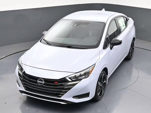 2025 Gray Sky Pearl Nissan Versa 1.6 SR FWD Sedan