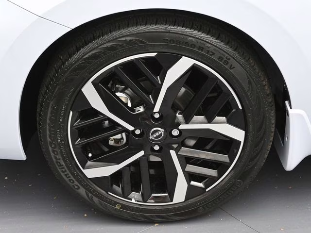 2025 Gray Sky Pearl Nissan Versa 1.6 SR FWD Sedan