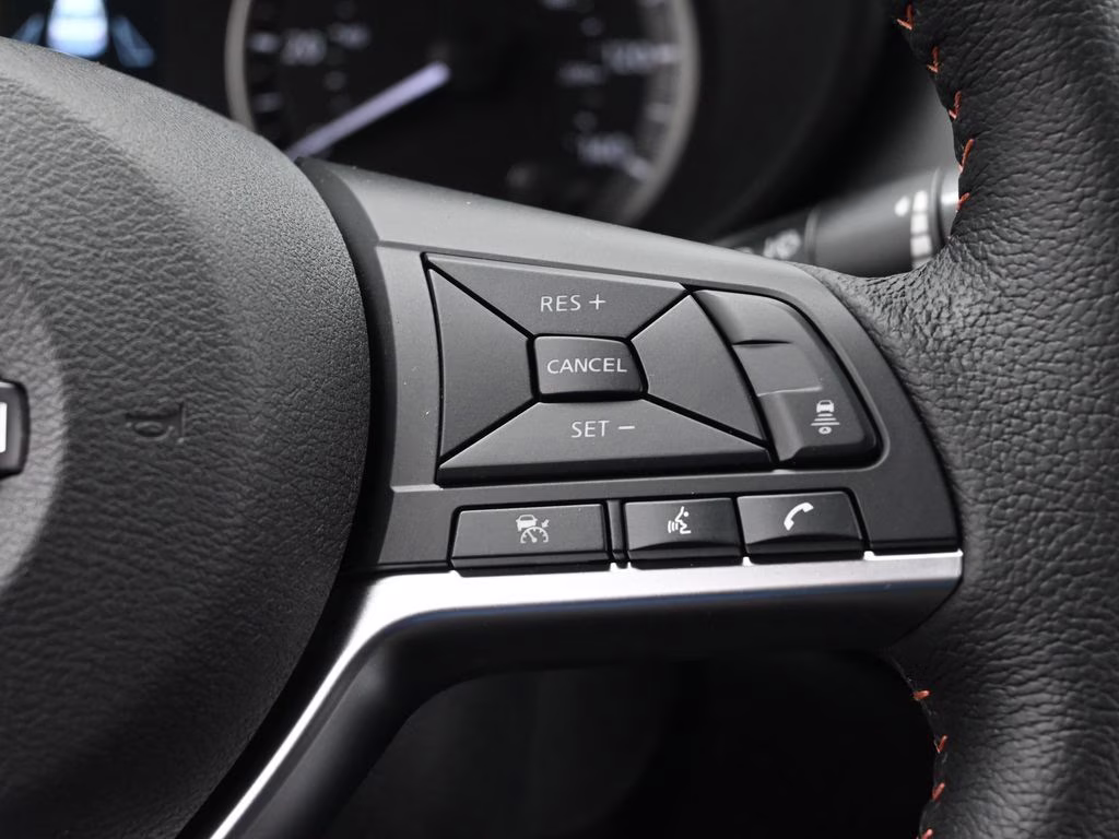 2025 Gun Metallic Nissan Versa 1.6 SR FWD Sedan