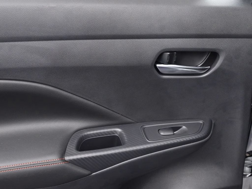 2025 Gun Metallic Nissan Versa 1.6 SR FWD Sedan