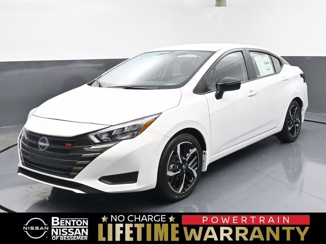 2025 Aspen White Tricoat Nissan Versa 1.6 SR FWD Sedan
