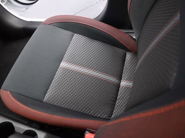 2025 Aspen White Tricoat Nissan Versa 1.6 SR FWD Sedan