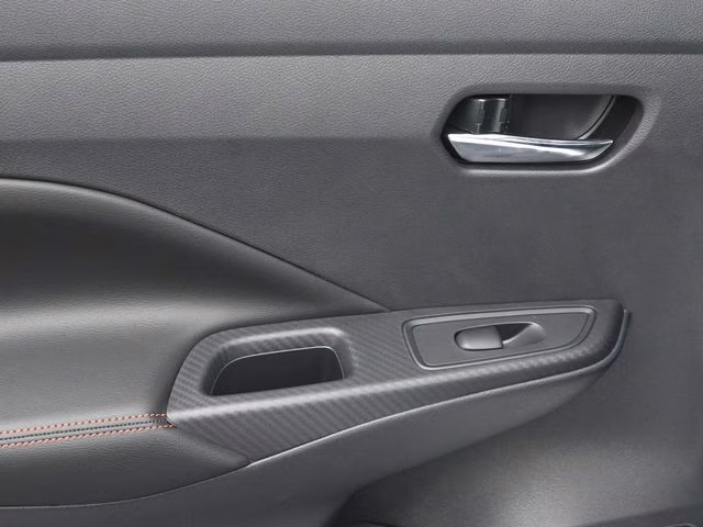 2025 Aspen White Tricoat Nissan Versa 1.6 SR FWD Sedan