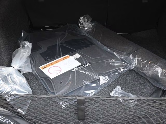 2025 Aspen White Tricoat Nissan Versa 1.6 SR FWD Sedan