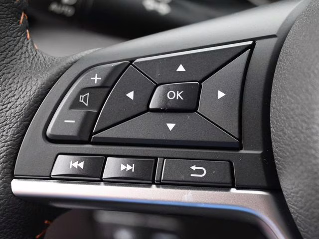 2025 Scarlet Ember Tintcoat Nissan Versa 1.6 SR FWD Sedan