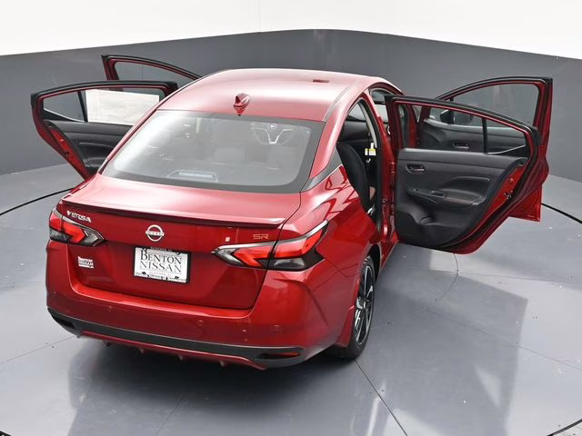 2025 Scarlet Ember Tintcoat Nissan Versa 1.6 SR FWD Sedan